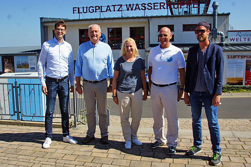 Von links: Sebastian Müller, Bernd Woide, Diana Stolz, Markus Kurz und Lukas Schmidt-Nentwig. Foto: Stefan Krug. Quelle: Screenshot osthessen-zeitung.de